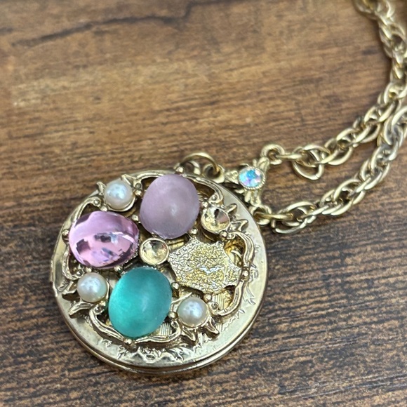 1928 Gold Set with Turquoise and Pink Accents - Picture 7 of 9